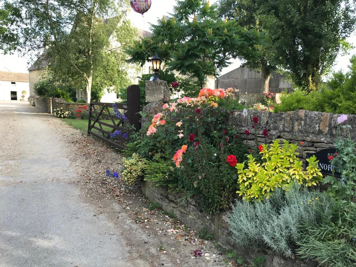 The Manor Farm Alderton Villa Chippenham  Kültér fotó